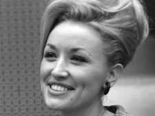 Dolly Parton Without Makeup: Natural Beauty Benefits Revealed